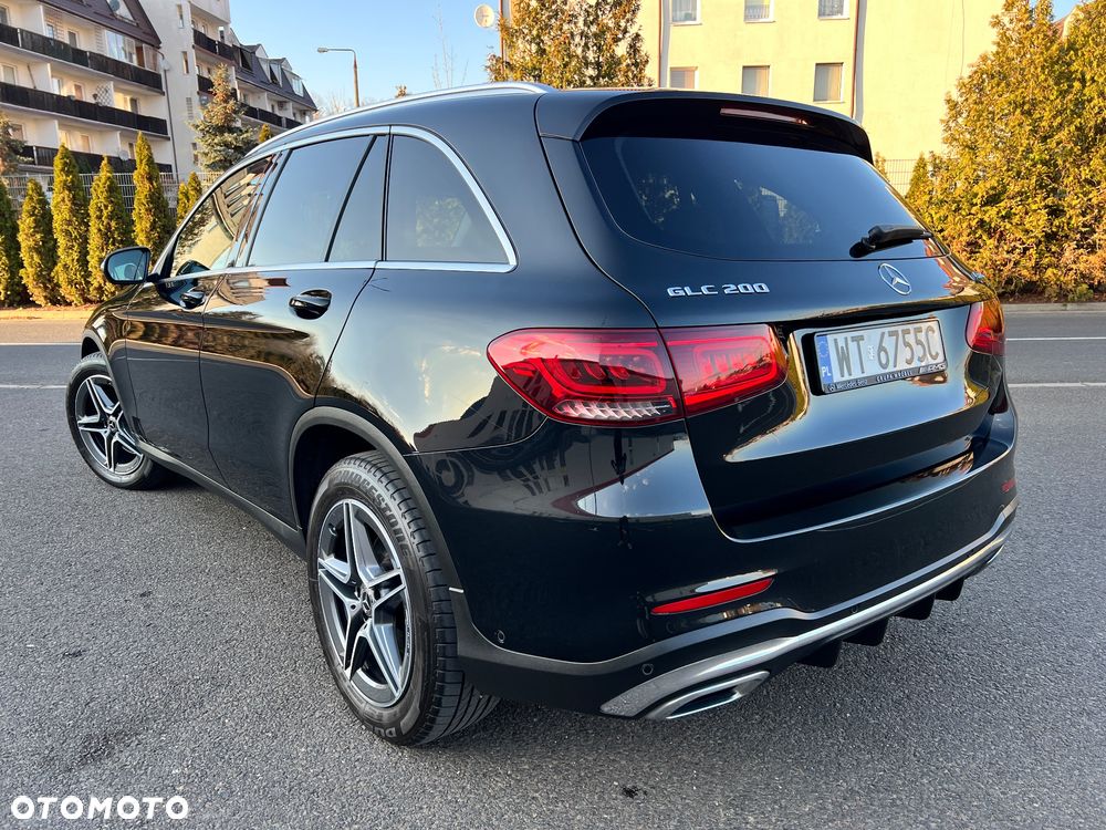 Mercedes-Benz GLC 200 4Matic 9G-TRONIC AMG Line - 3