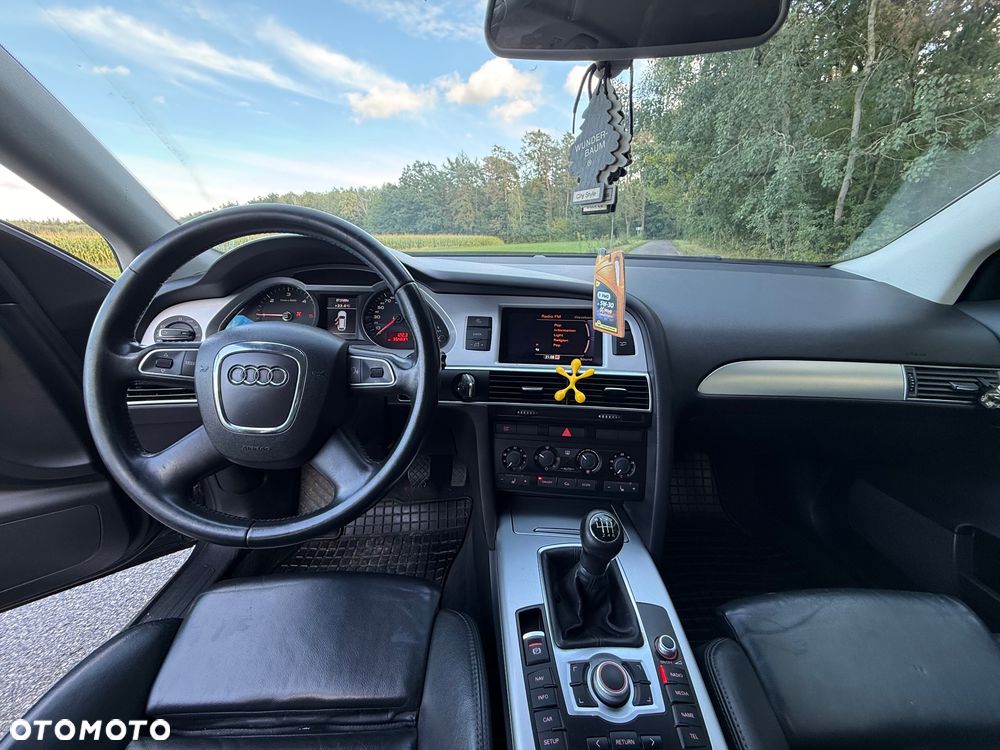 Audi A6 Avant 2.0 TDI - 10