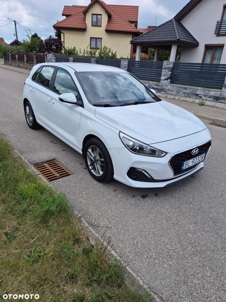 Hyundai i30 1.4 Premiere Comfort - 2