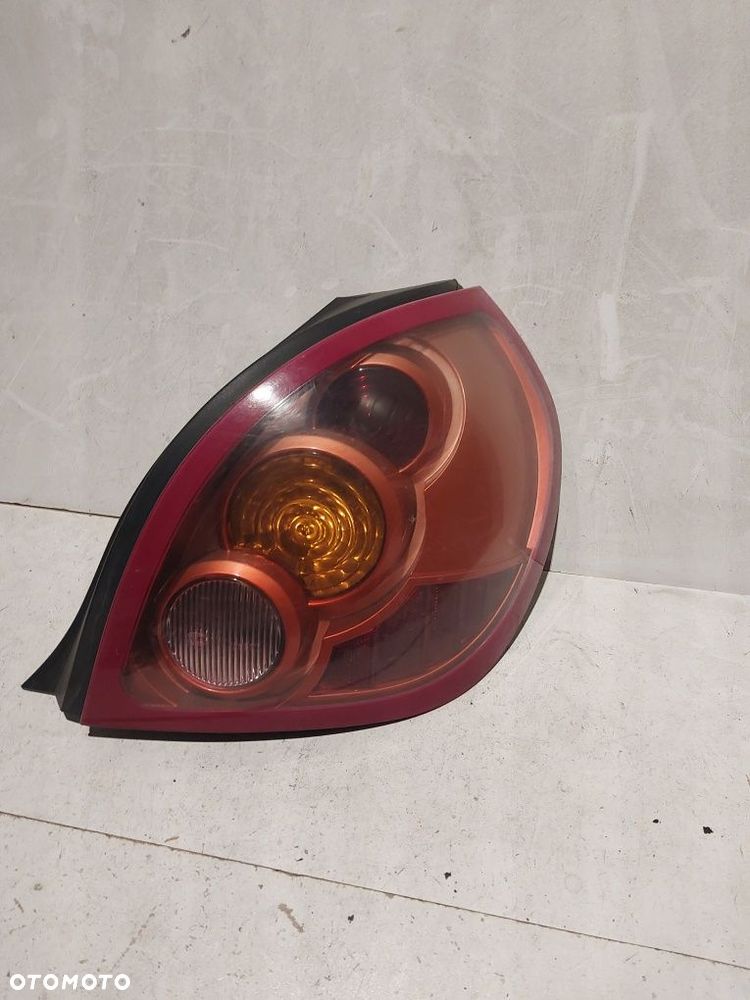 Nissan almera N16 N 16 lift prawa tylna lampa prawy tył HB hatchback - 4