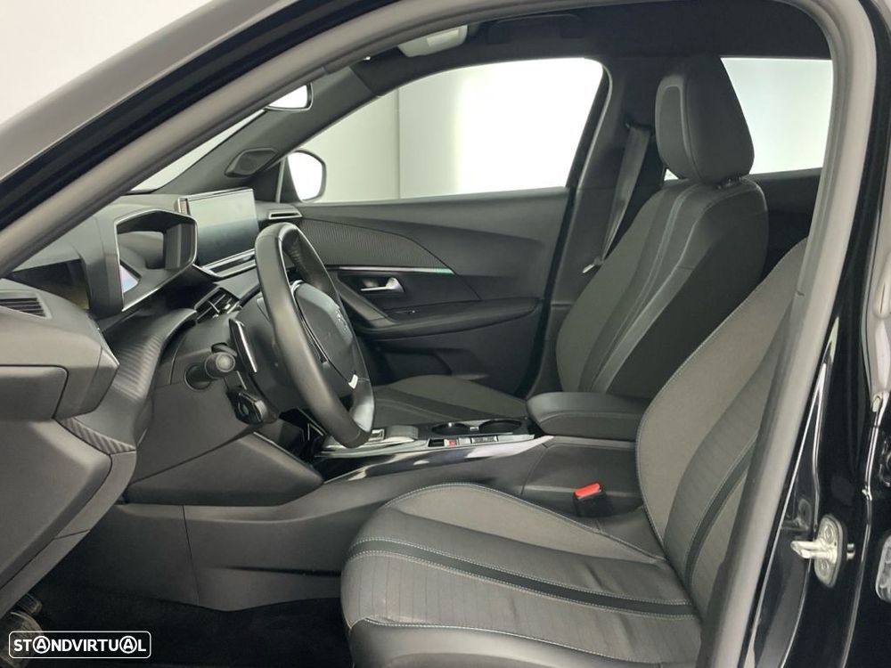 Peugeot 2008 - 11