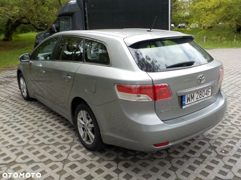 Toyota Avensis 2.0 D-4D Platinium - 5