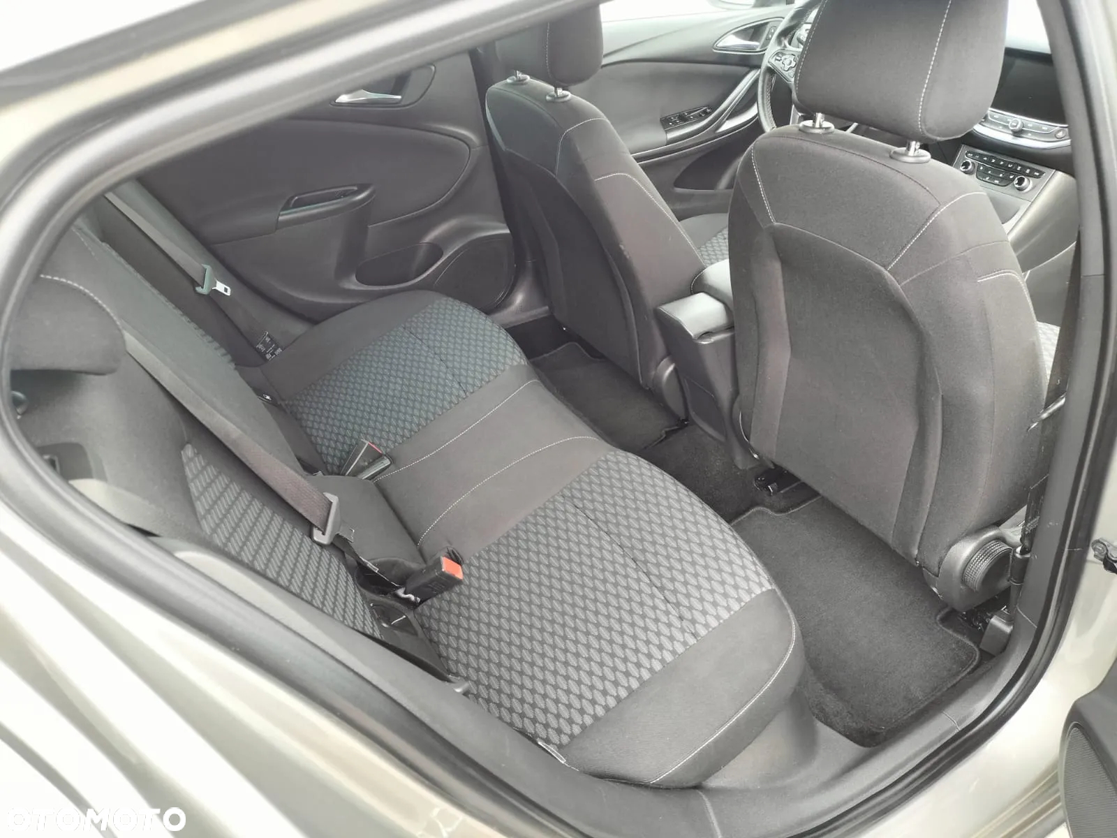 Opel Astra 1.6 CDTI DPF ecoFLEX Start/Stop Selection - 12