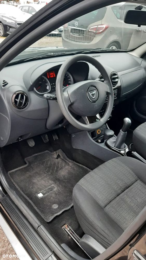 Dacia Duster 1.6 16V 4x2 - 11