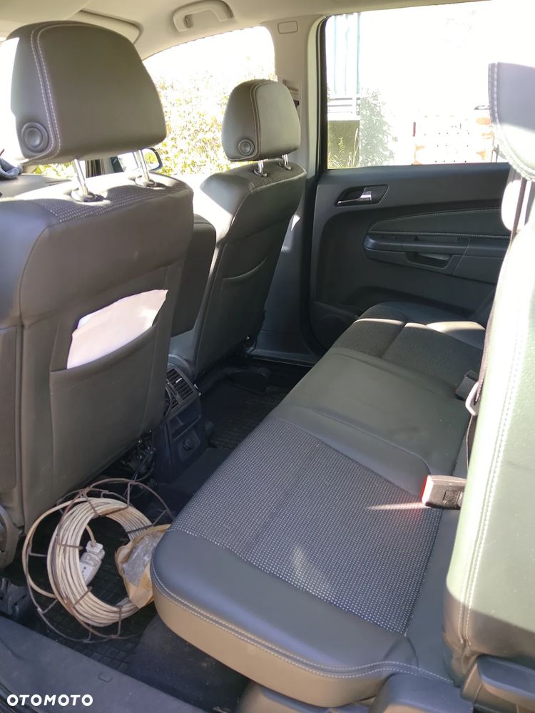Opel Zafira - 4