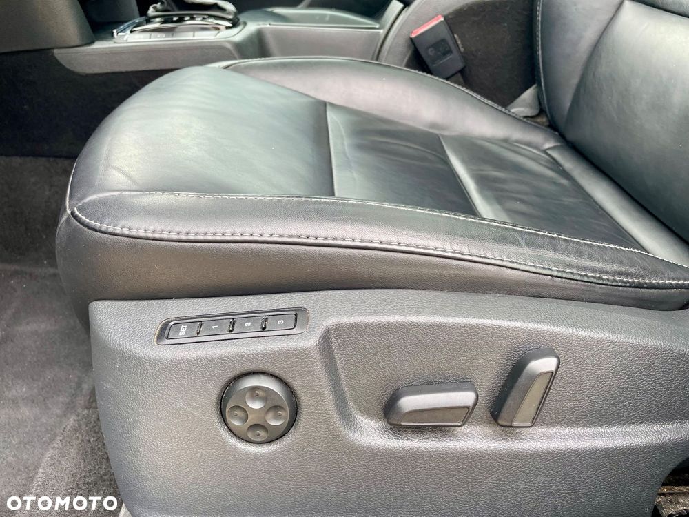 Skoda Superb 2.0 TDI DSG L&K - 6