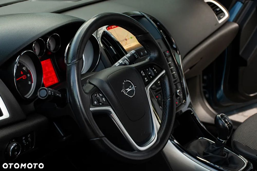 Opel Astra 1.4 Turbo - 32