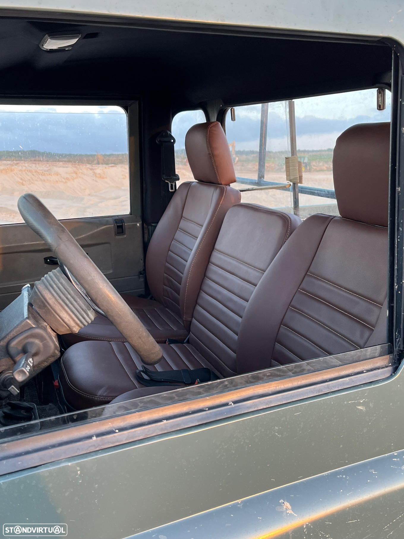 Land Rover Defender 90 2.5 TDi Metal Top - 9