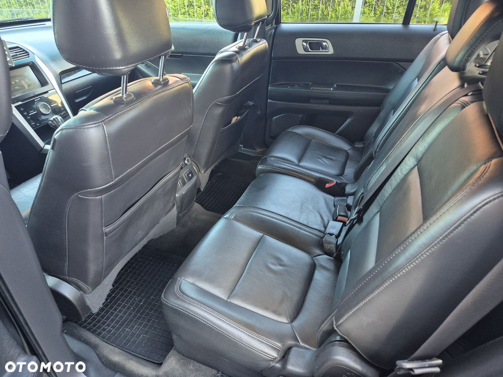 Ford Explorer - 8