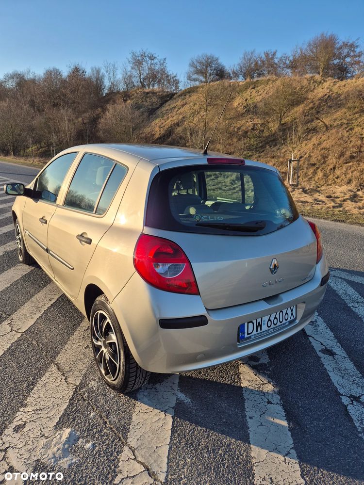 Renault Clio - 3