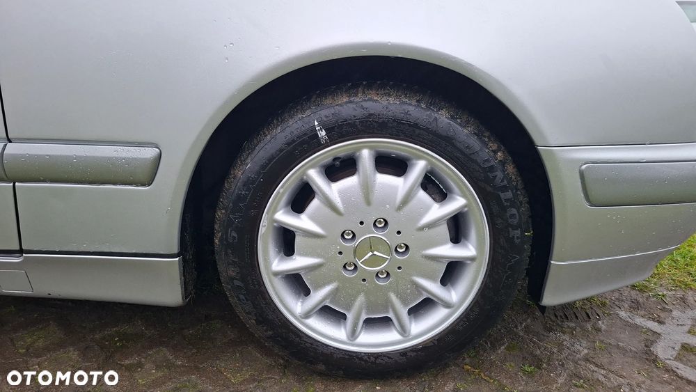 Mercedes-Benz Klasa E 270 CDI Classic - 11