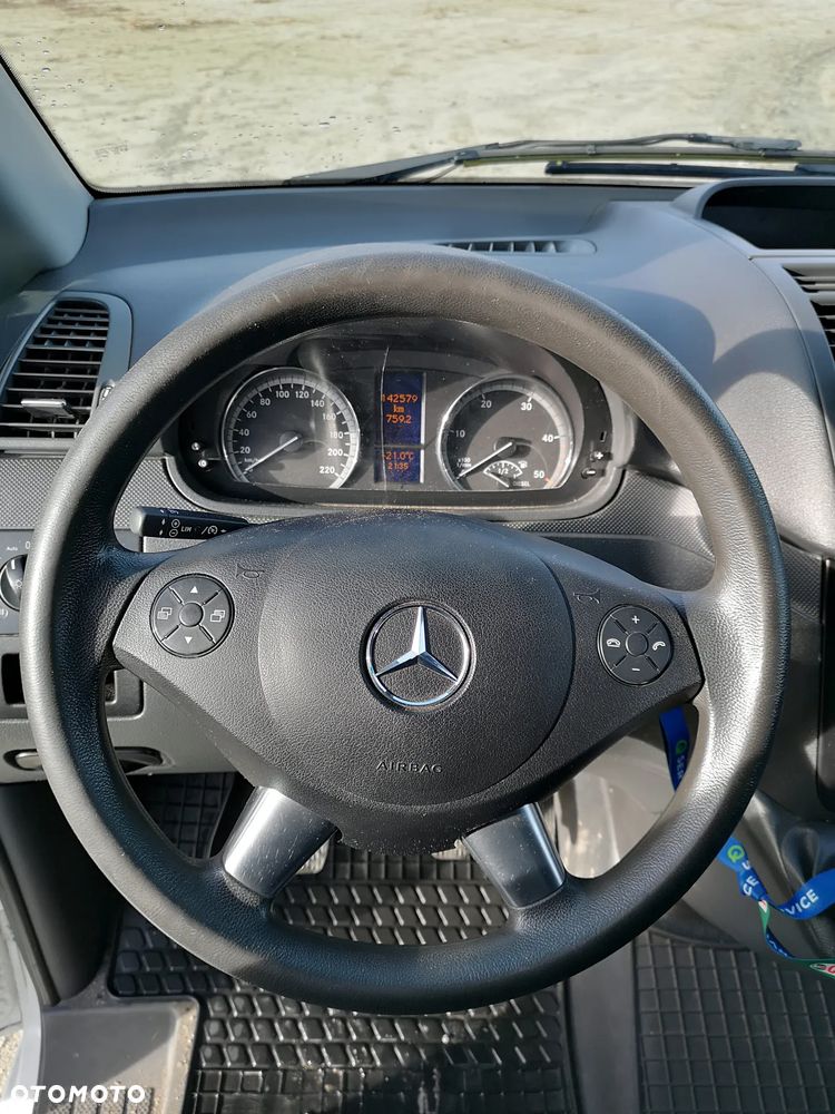 Mercedes-Benz VITO - 16