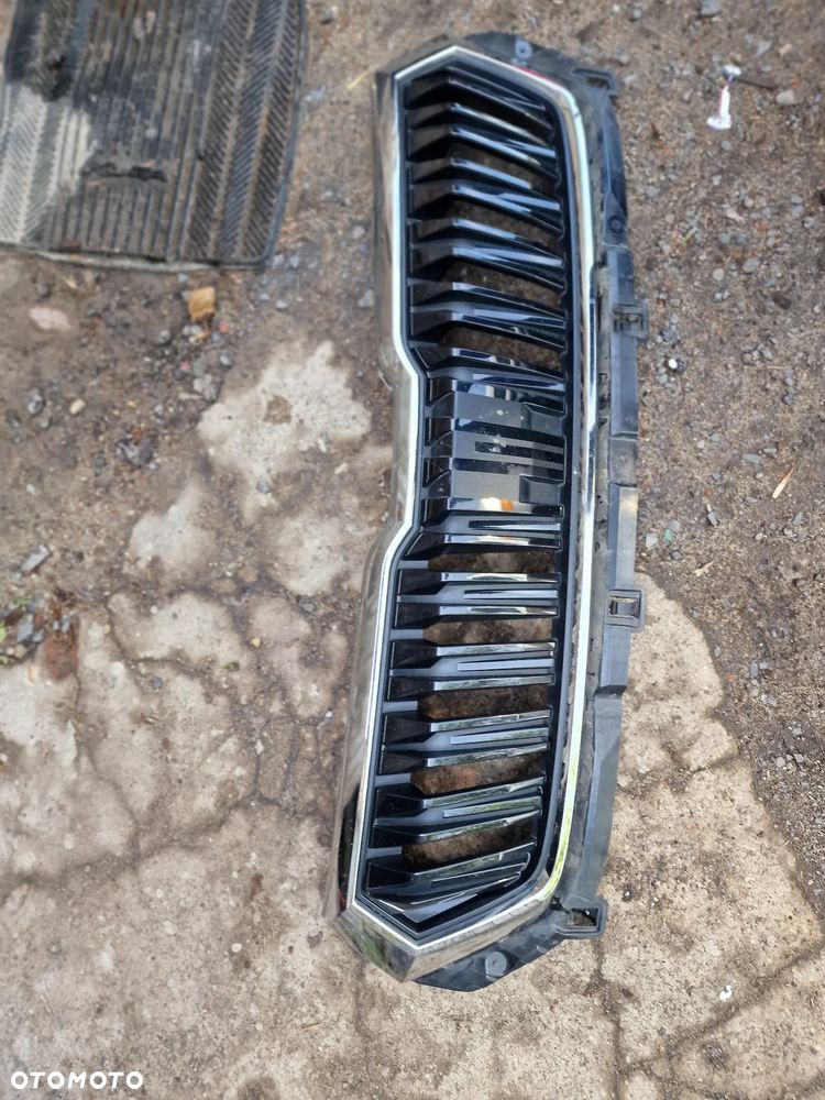 Atrapa  grill  skoda  karoq 57A 853 653G - 2