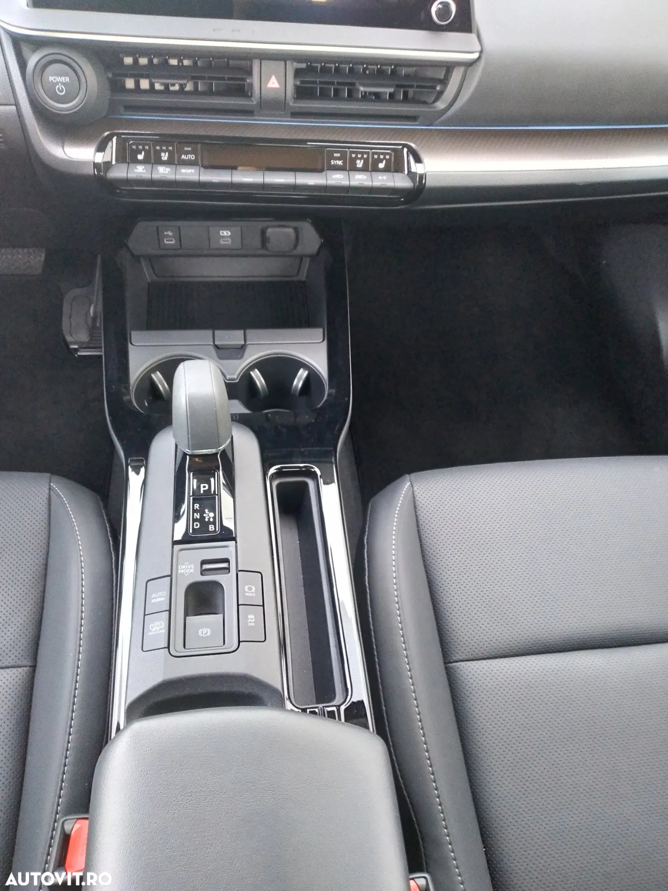 Toyota Prius 2.0 FWD PHEV Exclusive - 15