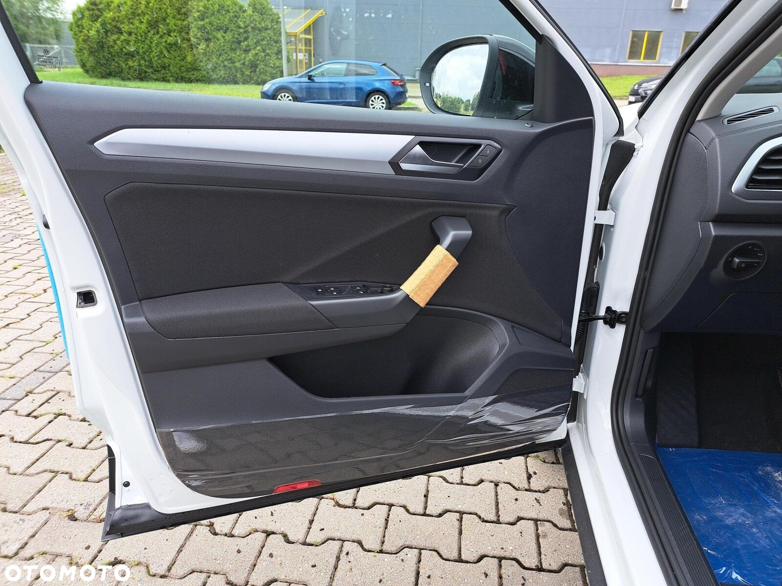 Volkswagen T-Roc 1.5 TSI Life Plus DSG - 10
