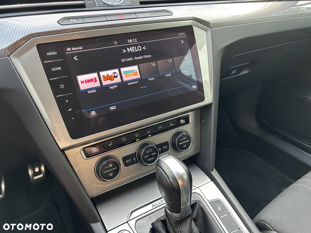 Volkswagen Passat Alltrack 2.0 TDI SCR DSG 4Motion - 23