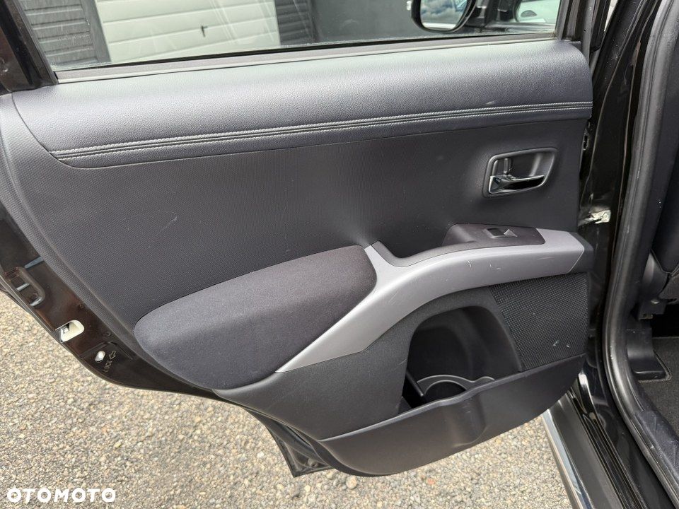 Mitsubishi Outlander 2.0 2WD XTRA - 36