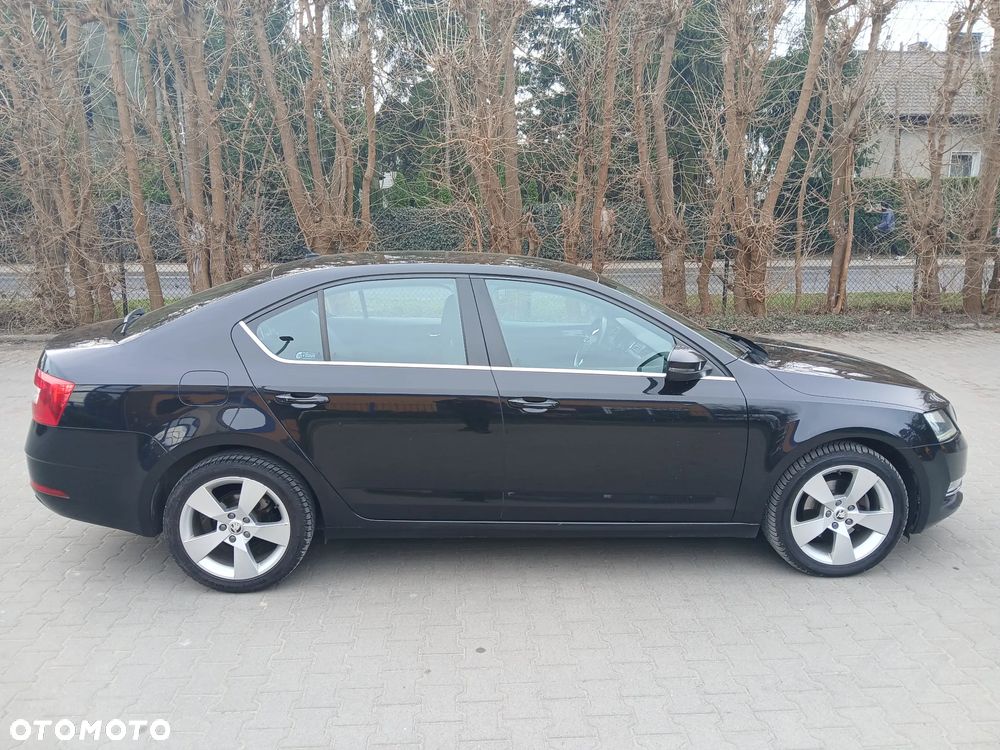 Skoda Octavia 2.0 TDI Style DSG - 8