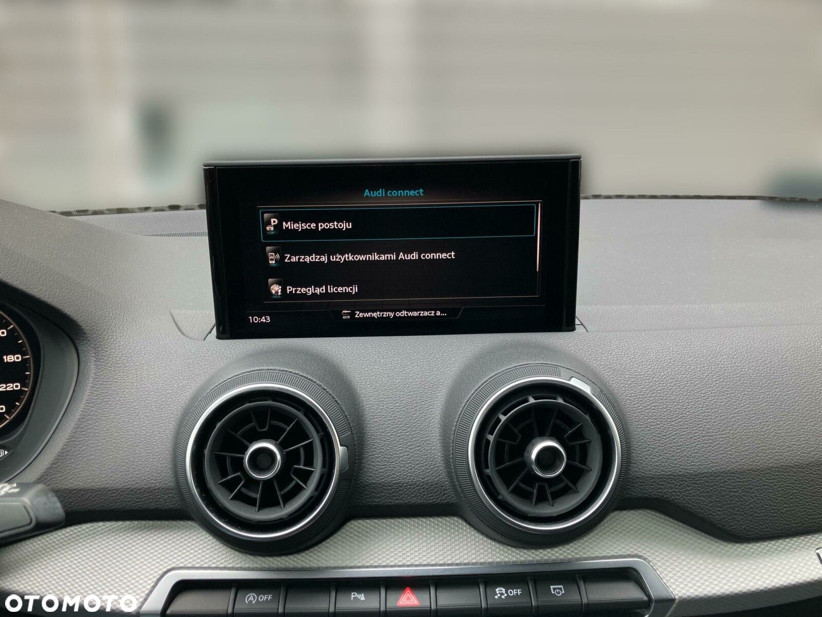 Audi Q2 - 25