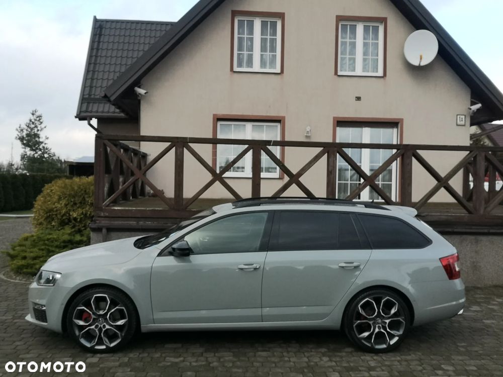 Skoda Octavia 2.0 TDI DSG RS - 7