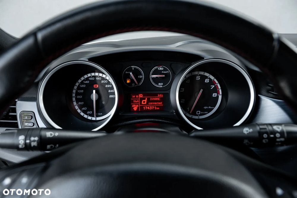 Alfa Romeo Giulietta 1750 TBi Quadrifoglio Verde - 31