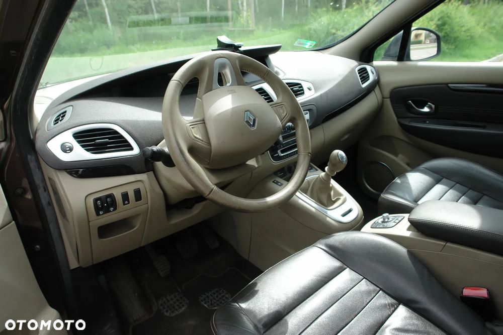 Renault Grand Scenic - 4