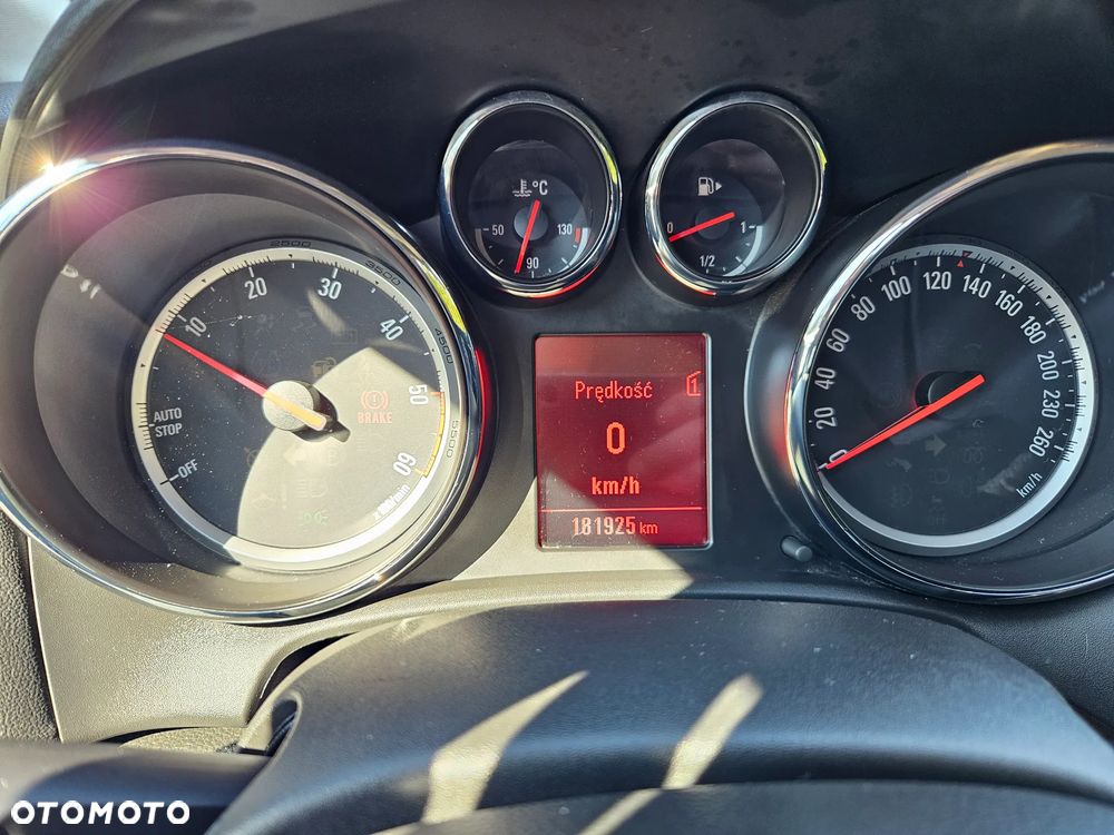Opel Astra 1.7 CDTI DPF 150 Jahre - 13