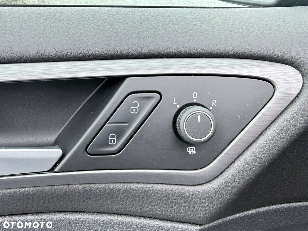Volkswagen Golf Variant - 21