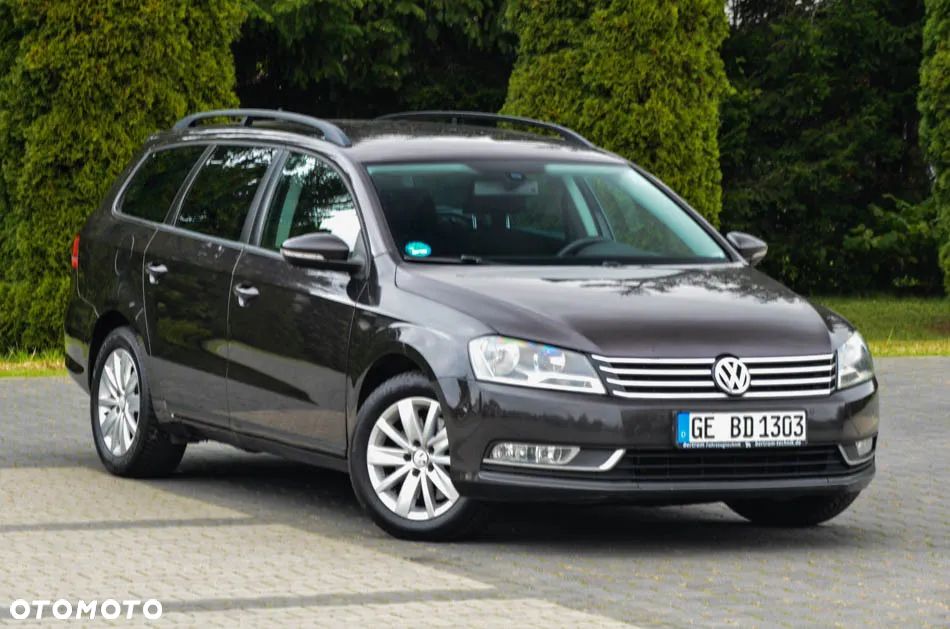 Volkswagen Passat 2.0 TDI Comfortline - 11