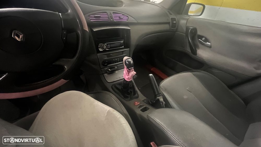 Renault Laguna - 7