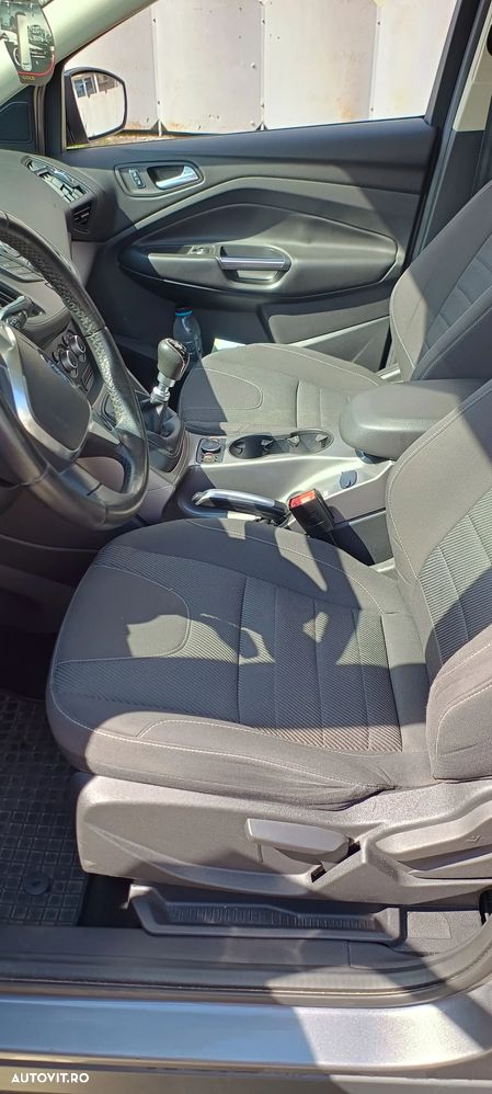 Ford Kuga 2.0 TDCi 2WD Trend - 6
