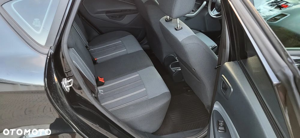 Ford Fiesta 1.25 Ambiente - 13