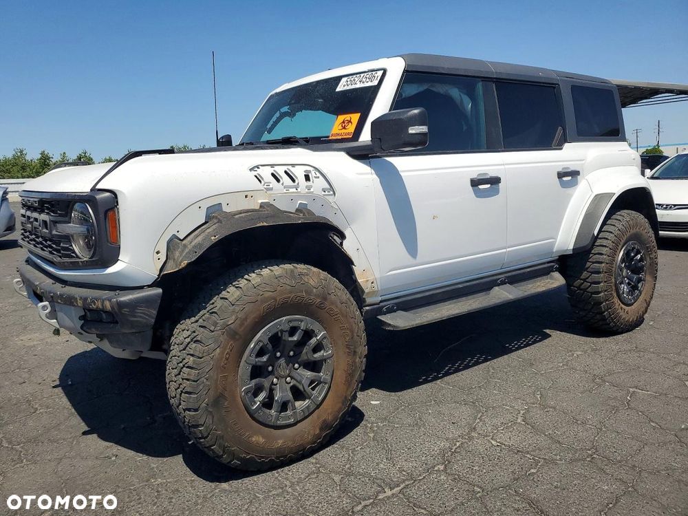 Ford Bronco - 2