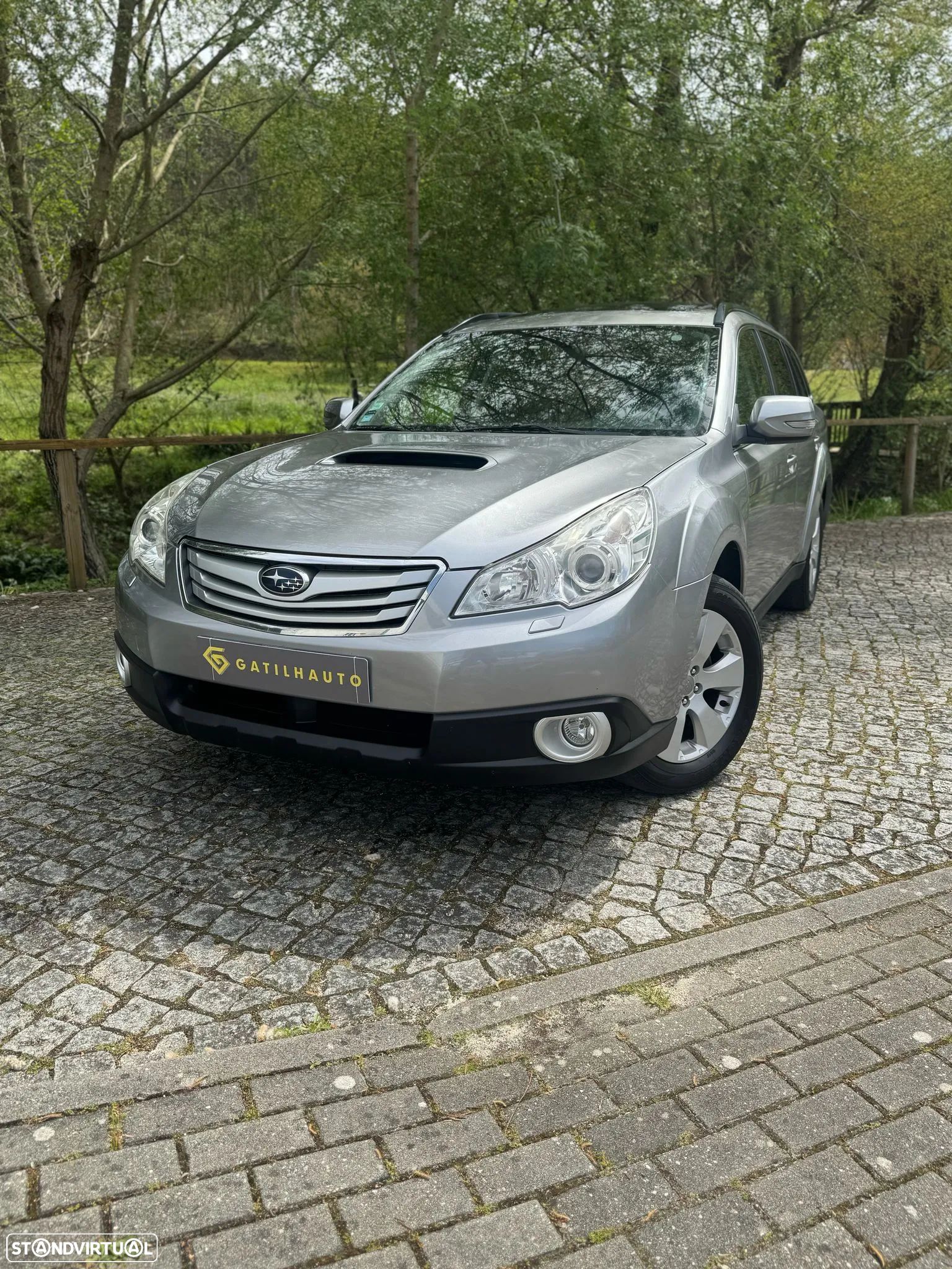 Subaru Legacy - 1