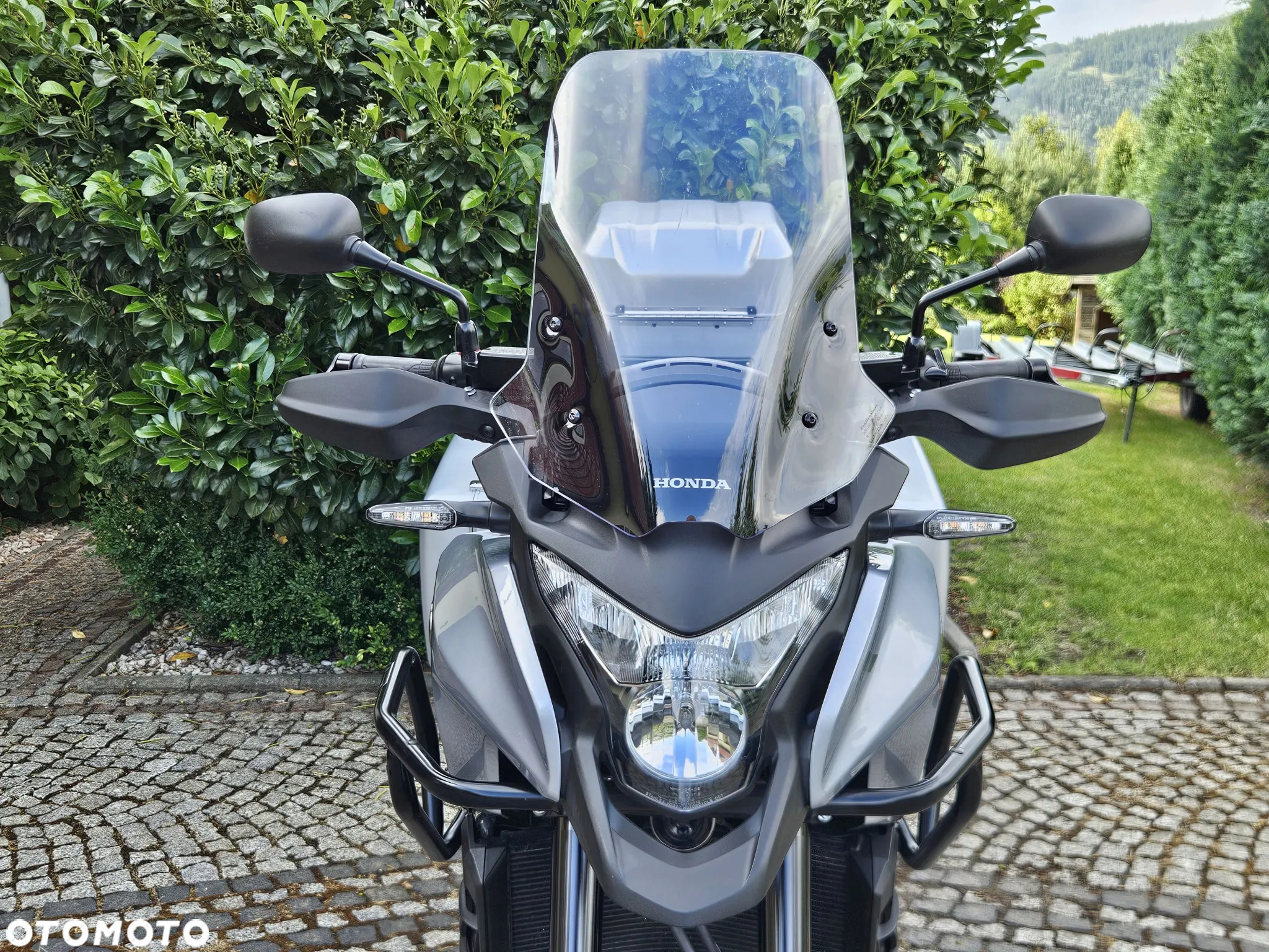 Honda VFR - 24