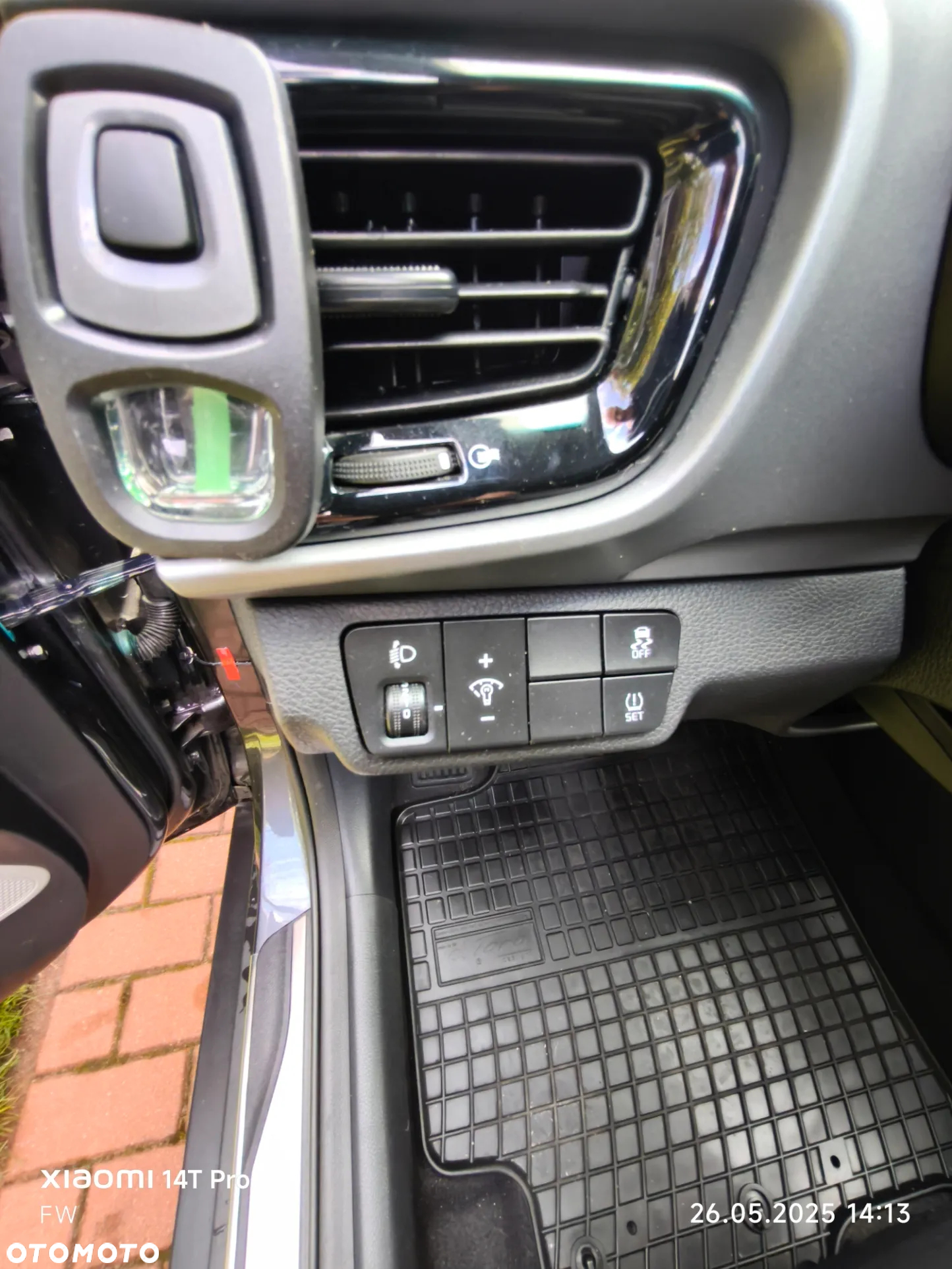 Kia Stonic 1.4 L - 13