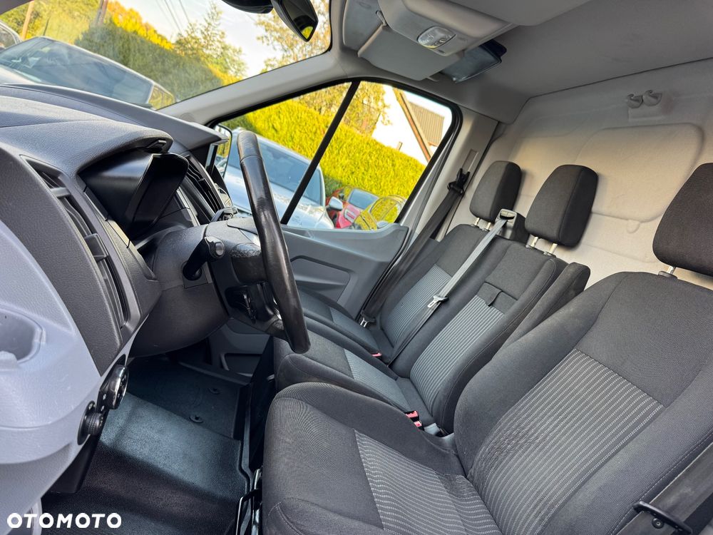 Ford Transit - 21