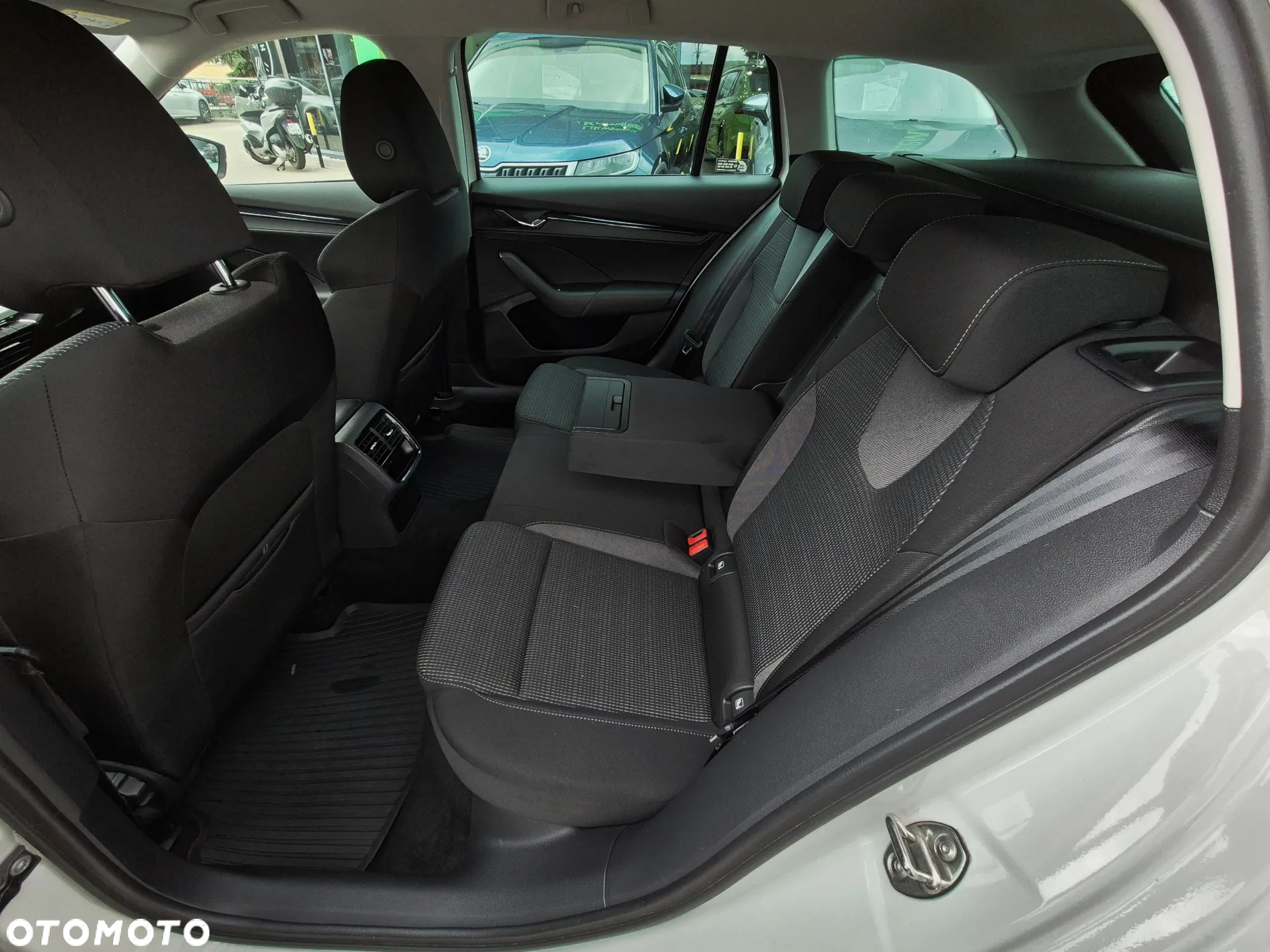 Skoda Octavia 1.5 TSI ACT Ambition - 15