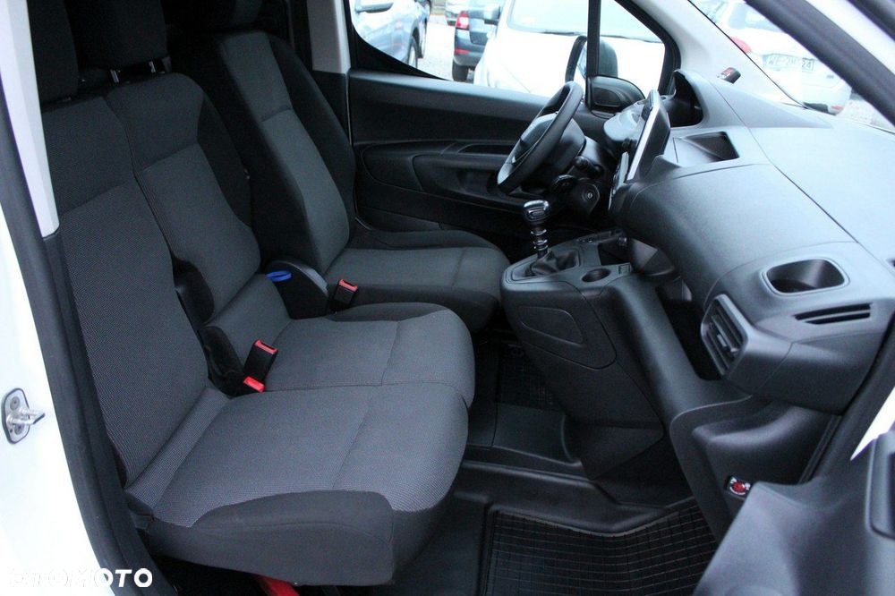 Peugeot Partner - 13