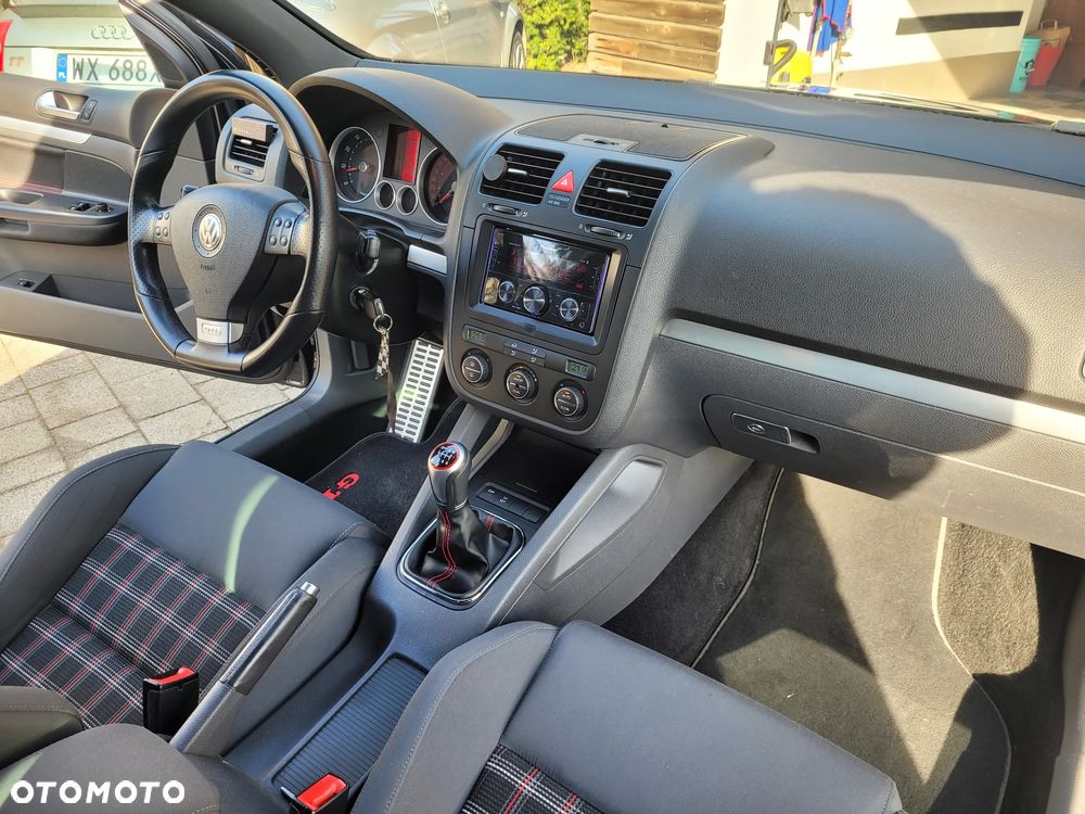Volkswagen Golf 2.0 GTI - 14