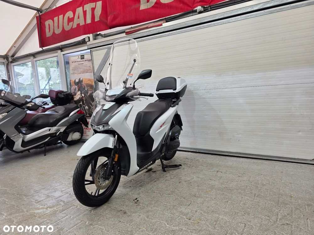 Honda SH - 9