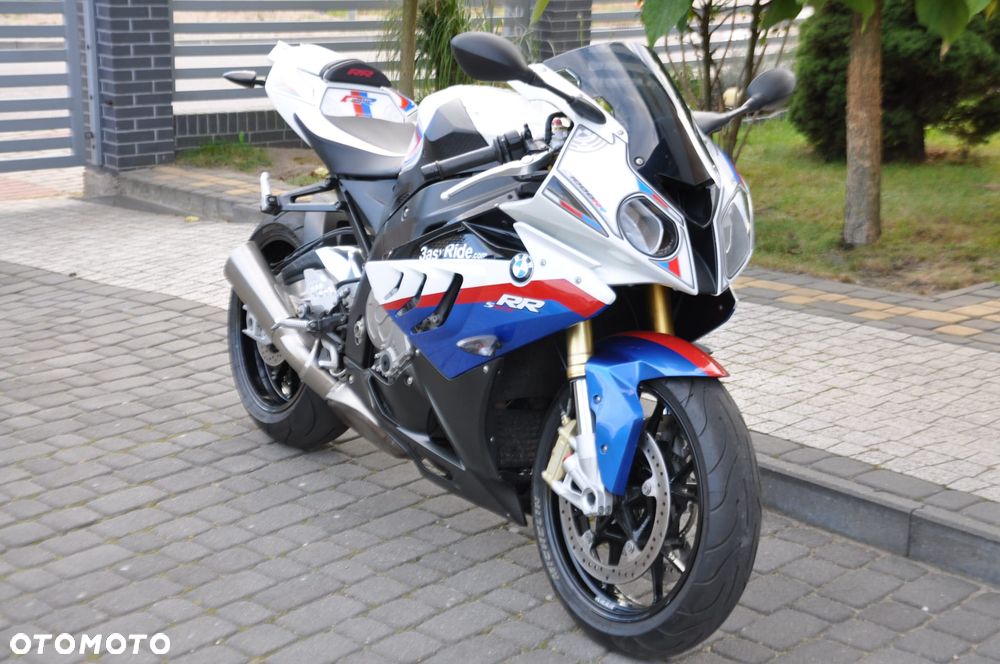 BMW S