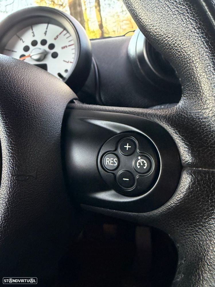 MINI Countryman One D - 15