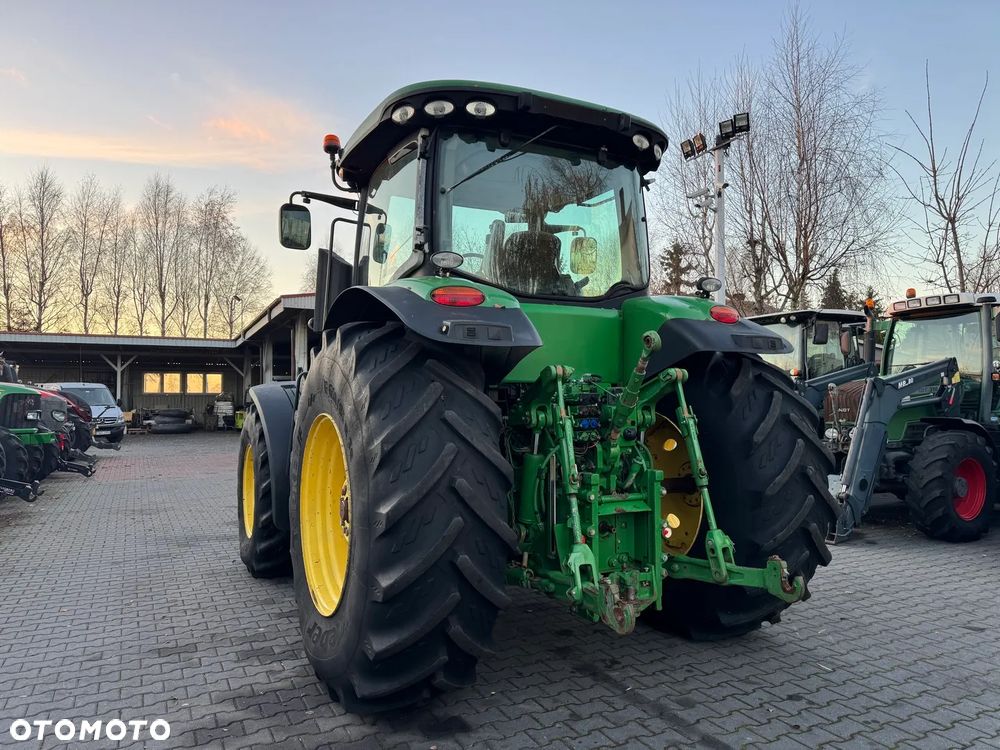 John Deere 7230R - 9