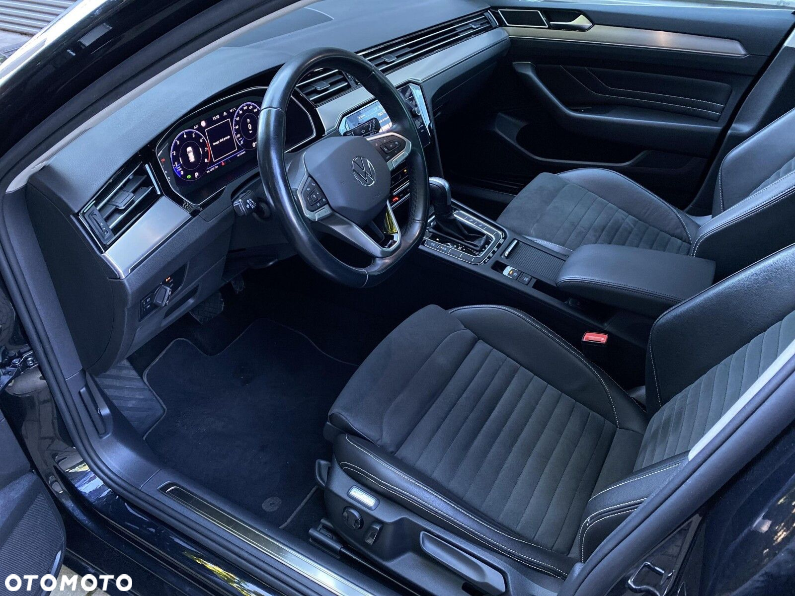Volkswagen Passat 2.0 TSI Elegance DSG - 9