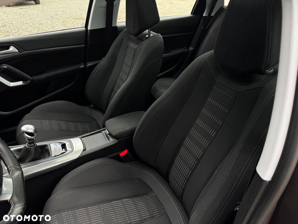 Peugeot 308 BlueHDi 150 Stop & Start Niveau 2 Business-Line - 30