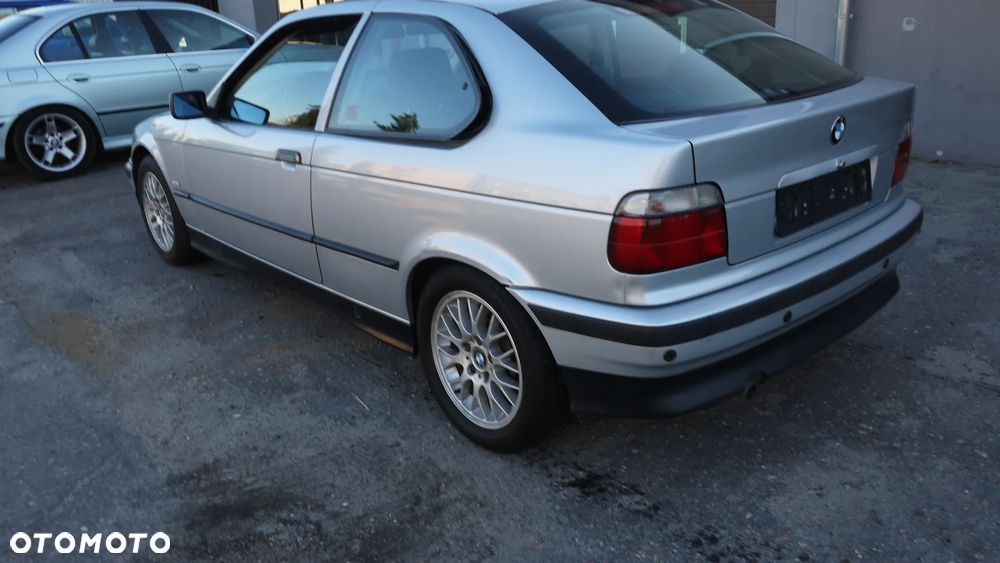BMW Seria 3 316i - 7