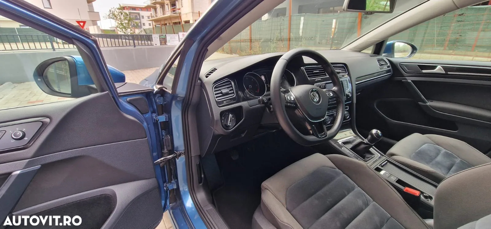 Volkswagen Golf - 9