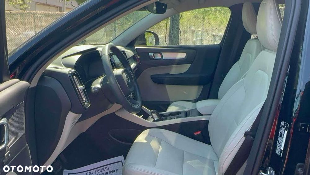 Volvo XC 40 T5 AWD Inscription - 11