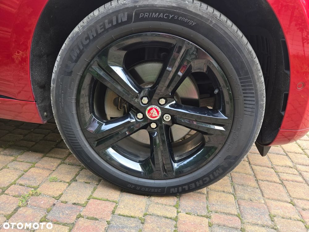 Jaguar F-Pace P250 AWD R-Dynamic S - 20